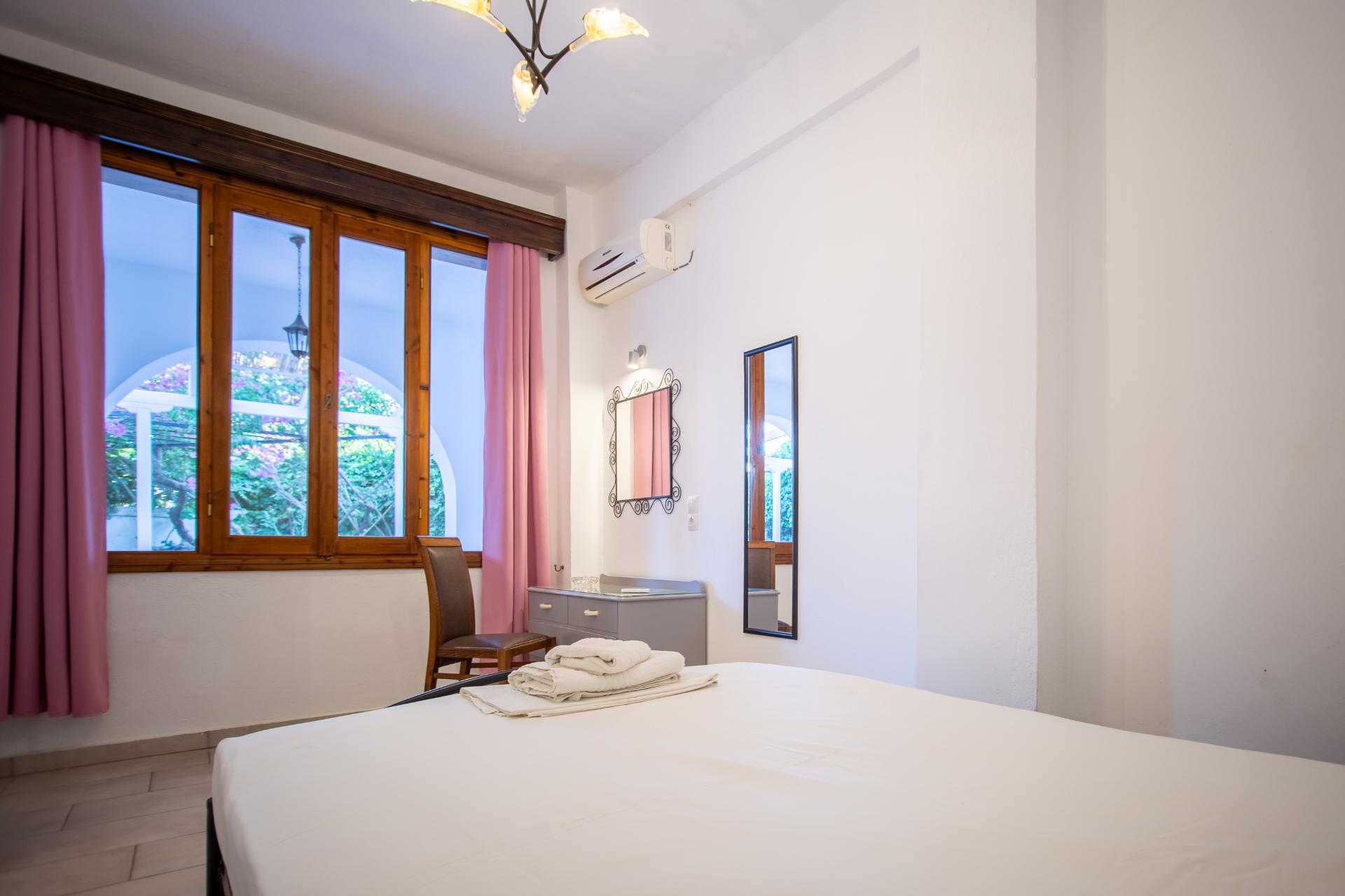 to konaki alykes zakynthos zante