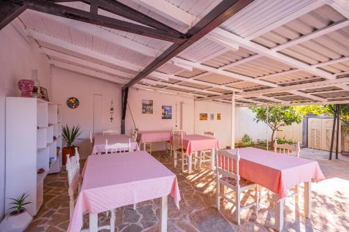 alikes alykes to konaki Zakynthos